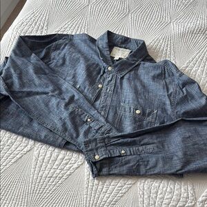 American Eagle Outfitters Blue Casual Button Down Shirt